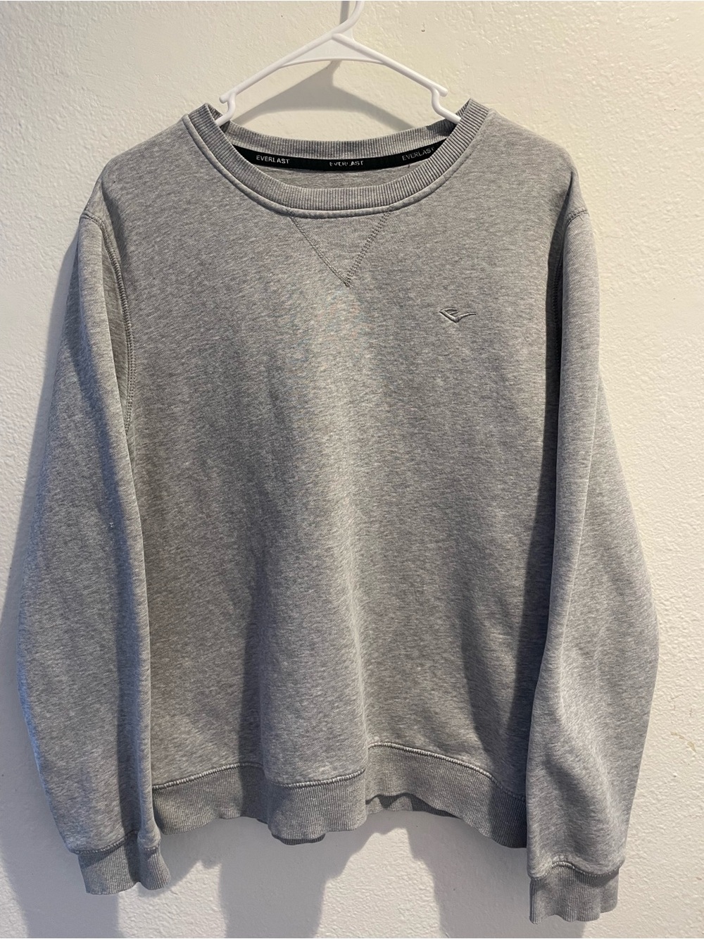 Everlast Men's Light Gray Crewneck Sweatshirt